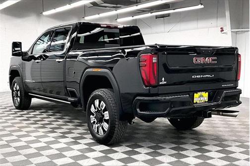 2024 GMC Sierra 2500 Denali