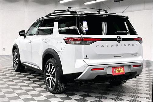 2025 Nissan Pathfinder Platinum 4WD
