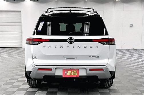 2025 Nissan Pathfinder Platinum 4WD