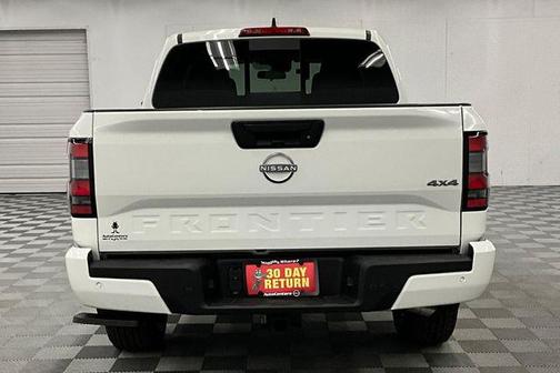 Glacier White 2026 Nissan Frontier SV