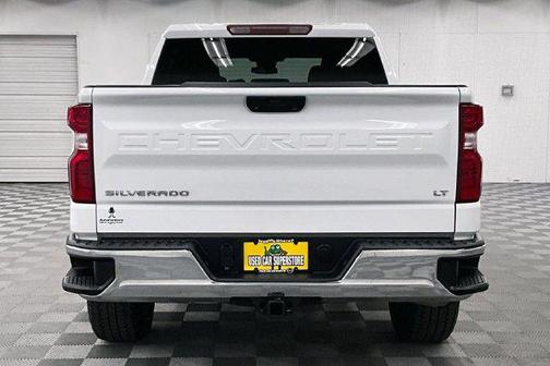 Summit White 2024 Chevrolet Silverado 1500 LT
