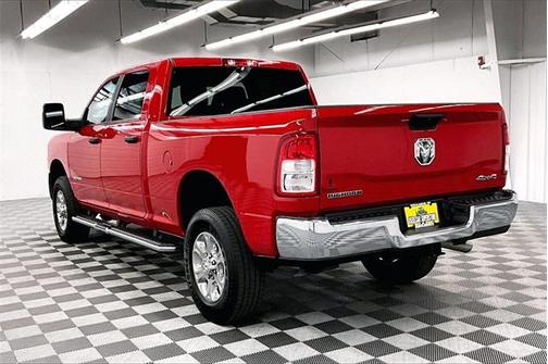 2024 RAM 2500 Big Horn Crew Cab 4x4 6'4' Box