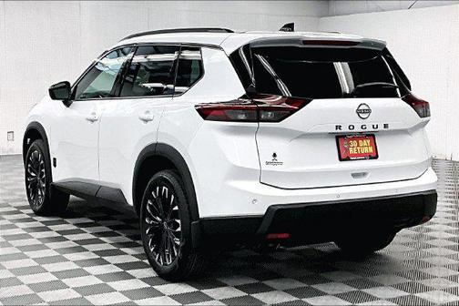 Everest White Pearl Tricoat 2026 Nissan Rogue Dark Armor