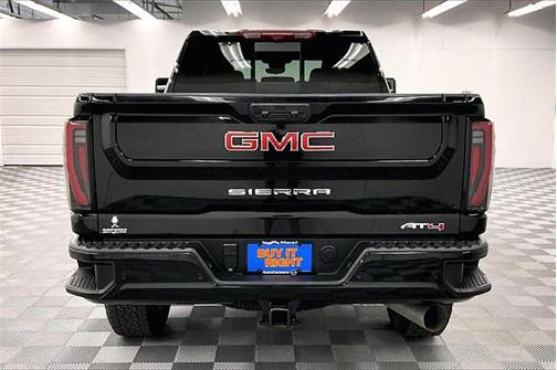 2024 GMC Sierra 2500 AT4