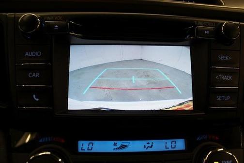 Photo 4 of 22 of 2018 Toyota RAV4 Hybrid LE
