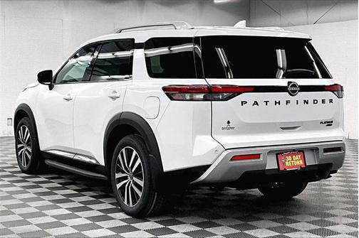 2025 Nissan Pathfinder Platinum 4WD