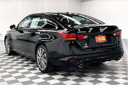 2025 Nissan Altima 2.5 SL