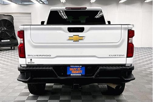 2024 Chevrolet Silverado 2500 Custom