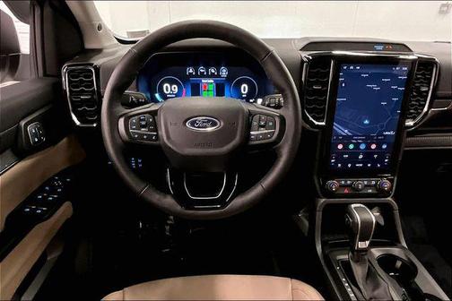 Oxford White 2025 Ford Ranger LARIAT