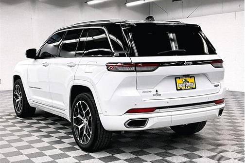 2024 Jeep Grand Cherokee Summit
