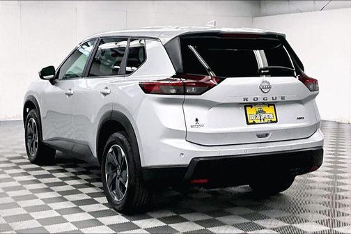 Brilliant Silver Metallic 2025 Nissan Rogue SV