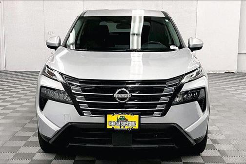 Brilliant Silver Metallic 2025 Nissan Rogue SV
