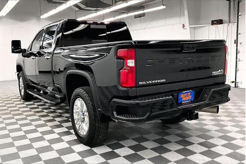 2022 Chevrolet Silverado 2500 High Country