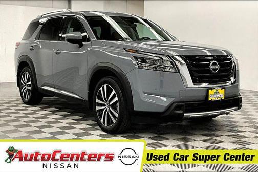 Boulder Gray Pearl 2025 Nissan Pathfinder Platinum FWD