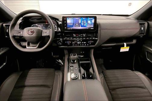 Everest White Pearl Tricoat 2026 Nissan Pathfinder Rock Creek