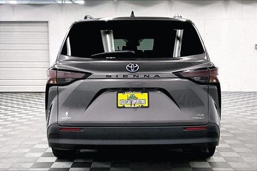 Predawn Gray Mica 2023 Toyota Sienna XLE