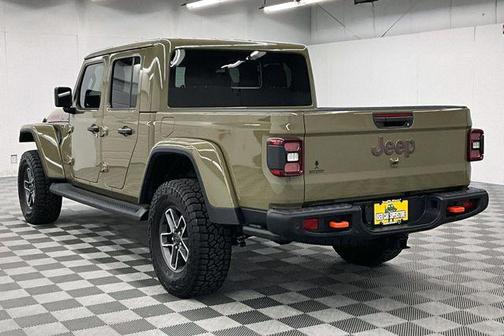41 2025 Jeep Gladiator Mojave X