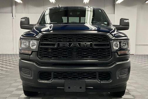 Patriot Blue Pearlcoat 2024 RAM 2500 Tradesman Crew Cab 4x4 6'4' Box