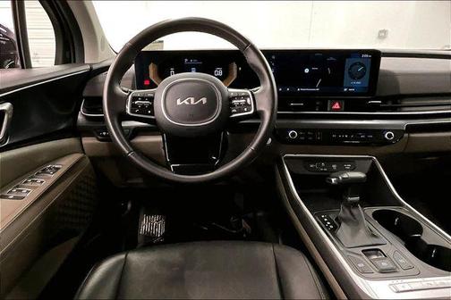 2025 Kia Carnival LXS
