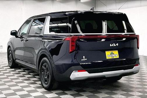 2025 Kia Carnival LXS
