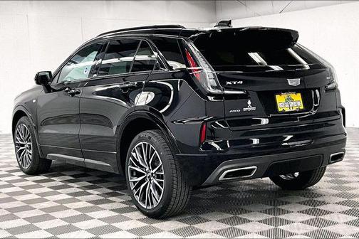 2024 Cadillac XT4 Sport