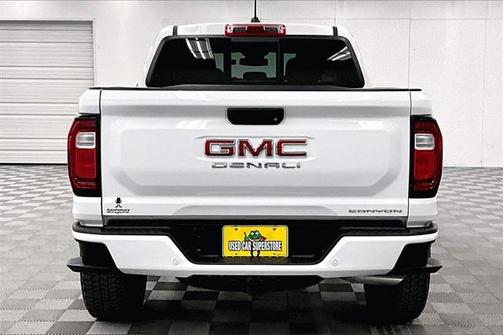 2025 GMC Canyon Denali