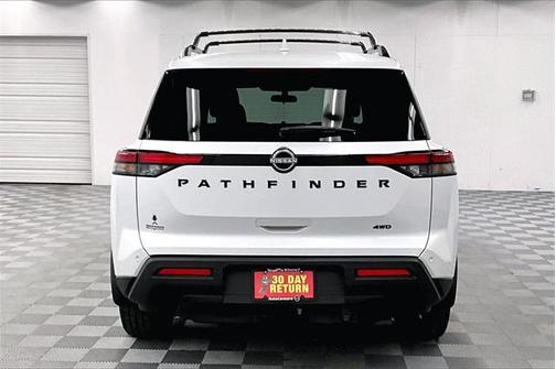 2025 Nissan Pathfinder SV 4WD