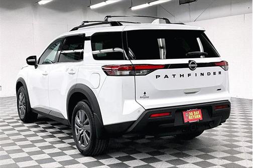 2025 Nissan Pathfinder SV 4WD