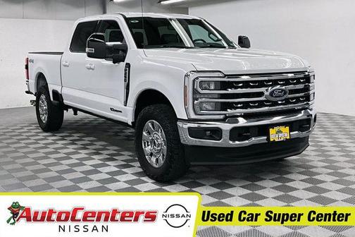 Oxford White 2024 Ford F-250 Lariat