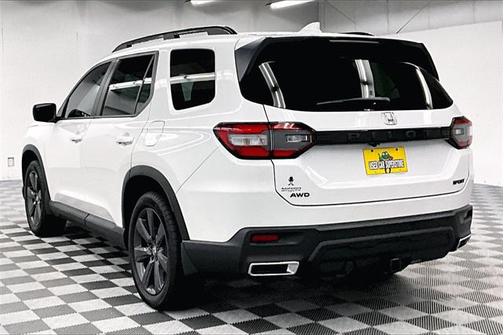 2025 Honda Pilot Sport