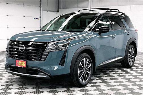Baltic Teal/Super Black 2026 Nissan Pathfinder Platinum