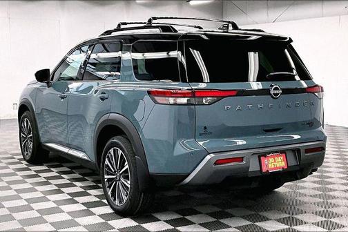 Baltic Teal/Super Black 2026 Nissan Pathfinder Platinum