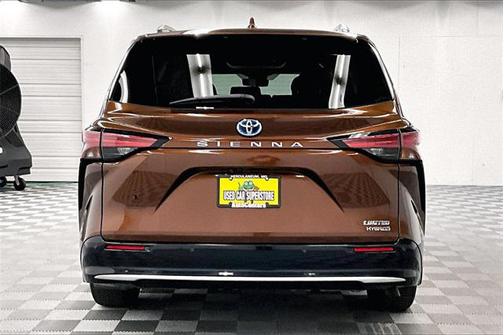 2021 Toyota Sienna Limited 7-Passenger