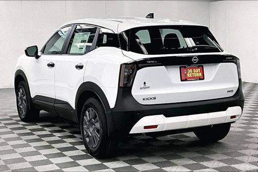 Fresh Powder 2026 Nissan Kicks S