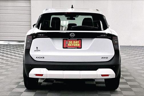 Fresh Powder 2026 Nissan Kicks S