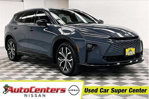 2025 Toyota Crown Signia XLE