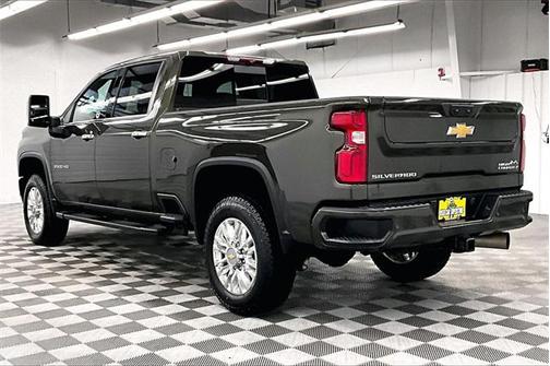 2022 Chevrolet Silverado 3500 High Country