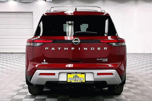 2024 Nissan Pathfinder Platinum