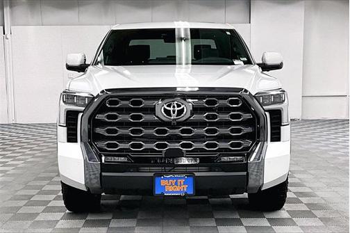 2025 Toyota Tundra Hybrid Platinum