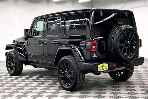 2025 Jeep Wrangler 4xe Sahara