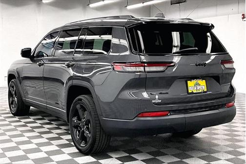 2022 Jeep Grand Cherokee L Altitude