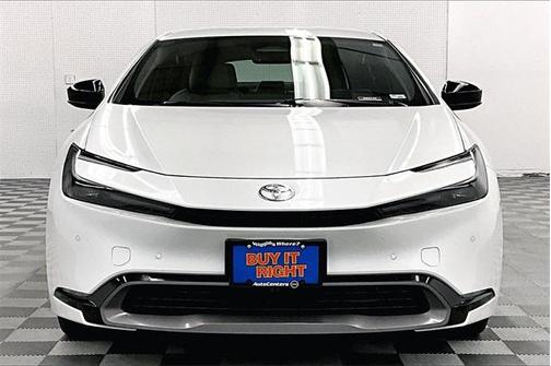 2023 Toyota Prius XLE