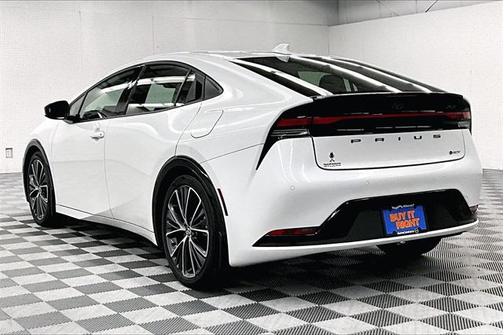 2023 Toyota Prius XLE