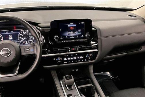 2025 Nissan Pathfinder SV FWD