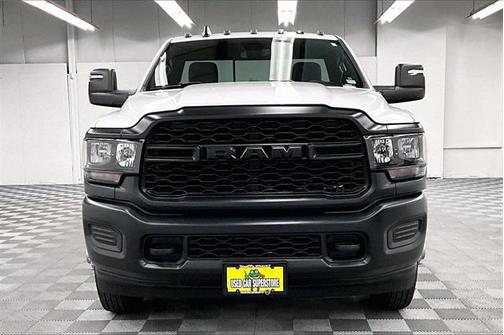 2024 RAM 3500 Tradesman Regular Cab 4x4 8' Box