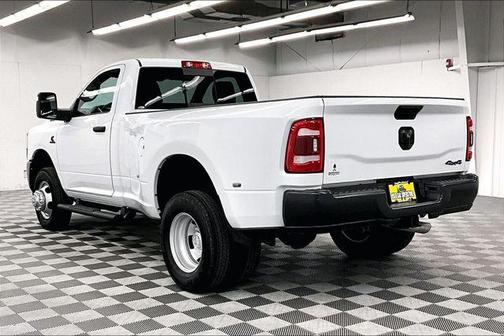 2024 RAM 3500 Tradesman Regular Cab 4x4 8' Box