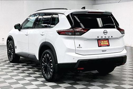 Everest White Pearl Tricoat 2026 Nissan Rogue Dark Armor