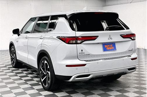 2023 Mitsubishi Outlander PHEV SE S-AWC