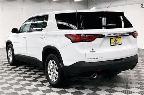 2022 Chevrolet Traverse LS