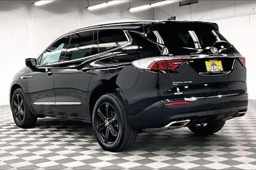 2023 Buick Enclave Essence AWD